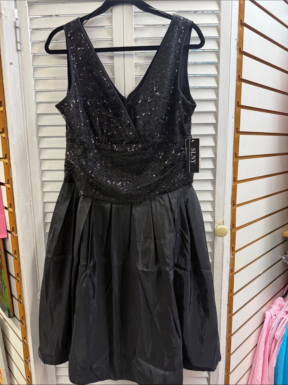 Black Sequin V-Neck Party Dress